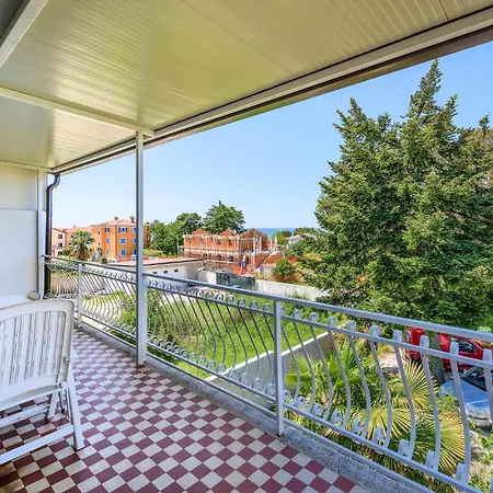 Apartment Beautiful In With Wifi Umag